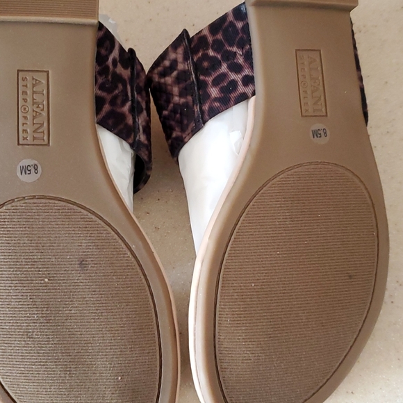 Brand new Alfani  sandals - Picture 4 of 4